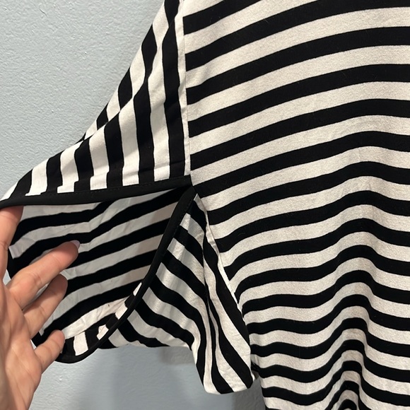 Joseph Ribkoff blouse - Picture 3 of 6